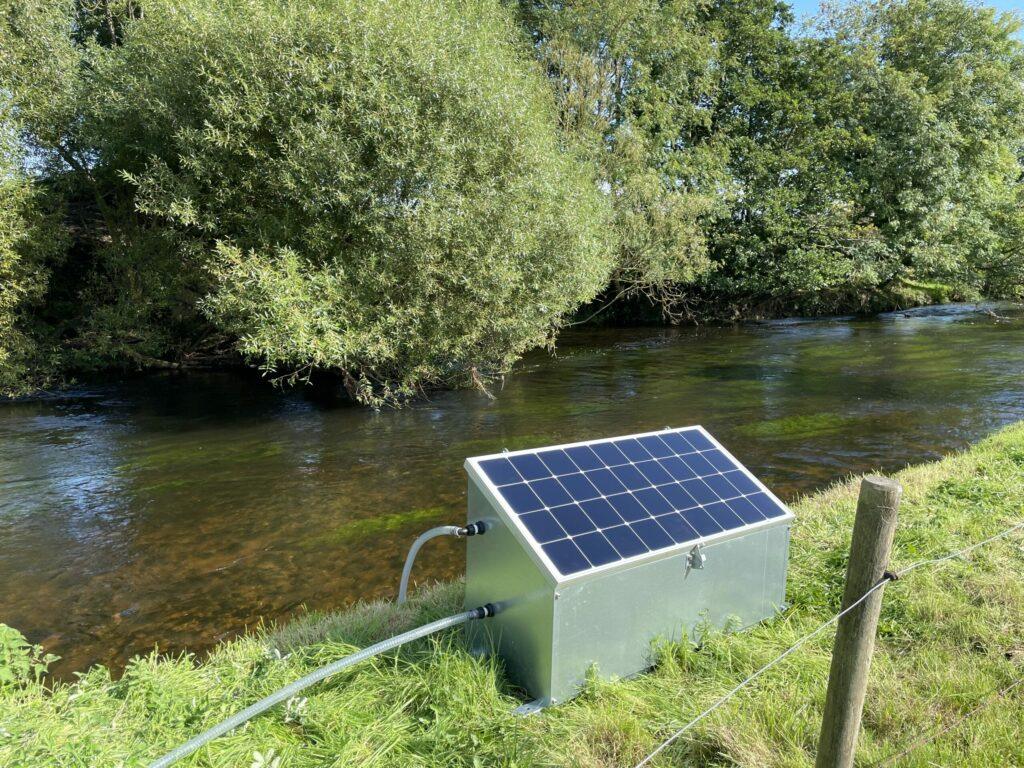 Pompe solaire pour abreuvoir