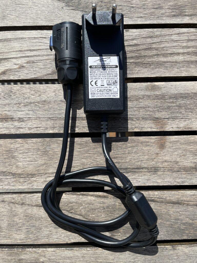 Chargeur 3A pour batterie 12V LiFePo4
