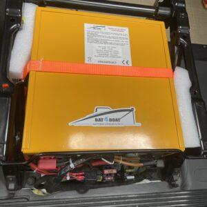Batterie 12V 280A sous siège porteur Fiat, Peugeot, Citroen)