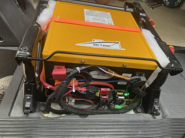 Batterie 12V 280A sous siège porteur Fiat, Peugeot, Citroen) – Image 2